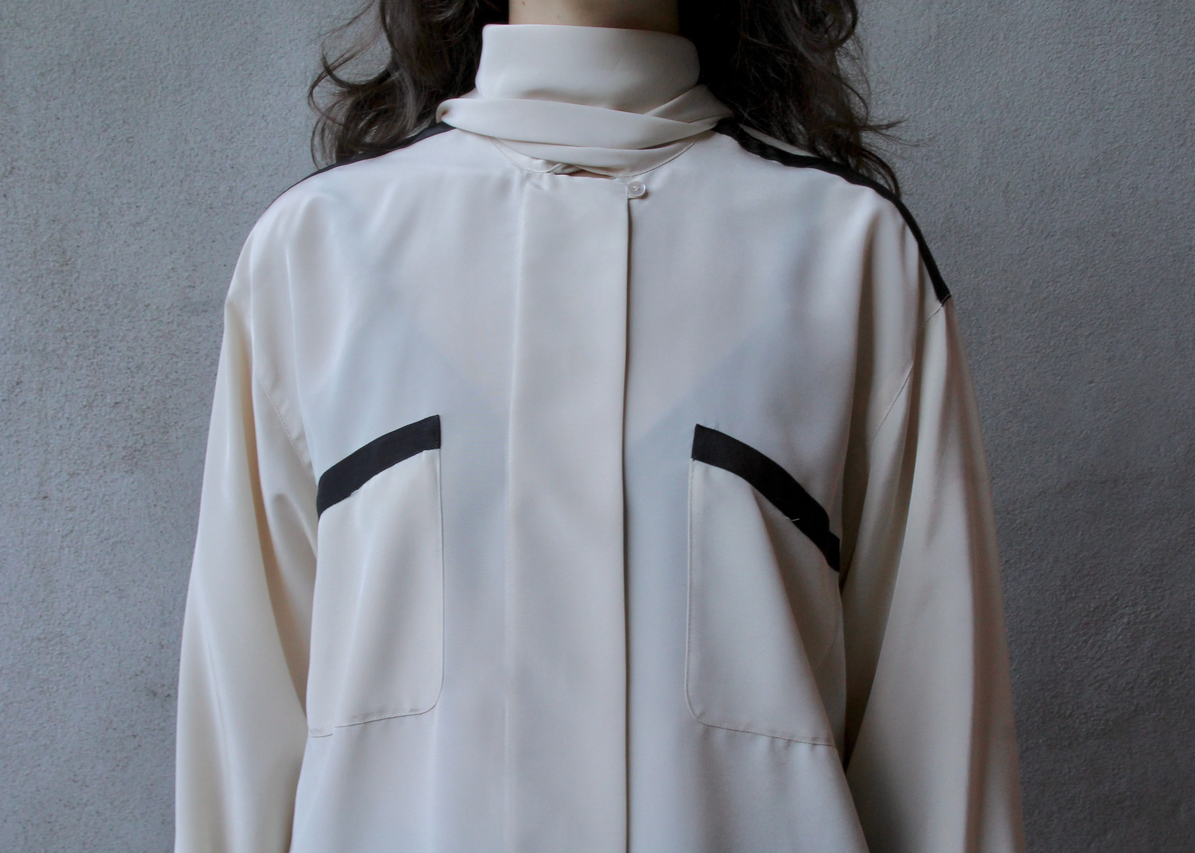 Louis Féraud Cookies & Cream Classic Parisian Blouse